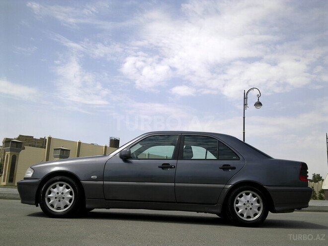 Mercedes C 220 1998, 245,500 km - 2.2 l - Bakı