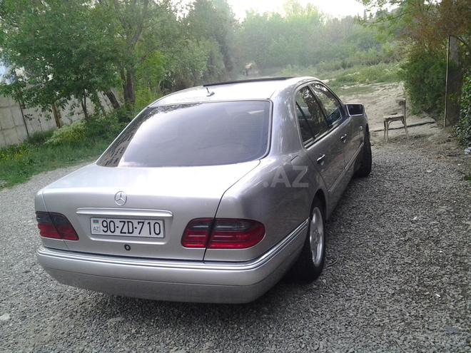Mercedes E 280 1998, 200,000 km - 2.8 l - Bakı
