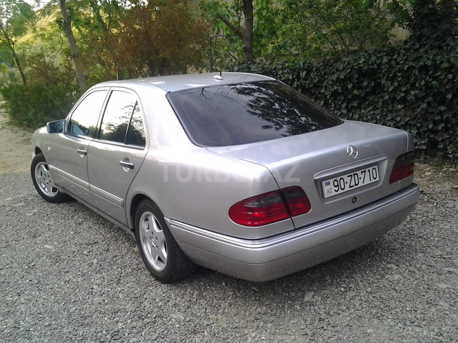Mercedes E 280 1998, 200,000 km - 2.8 l - Bakı