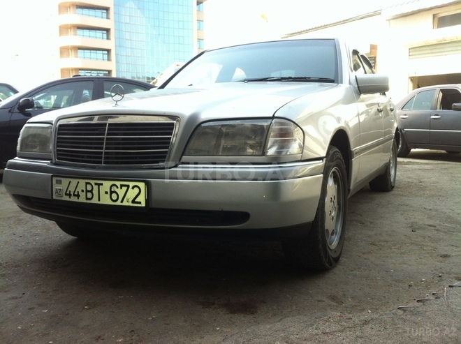 Mercedes C 180 1995, 200,000 km - 1.8 l - Bakı