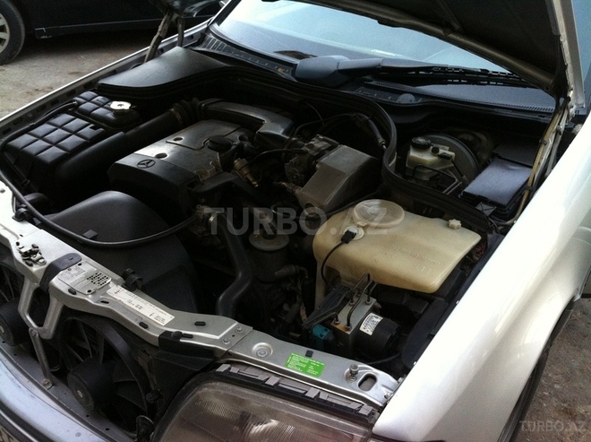 Mercedes C 180 1995, 200,000 km - 1.8 l - Bakı