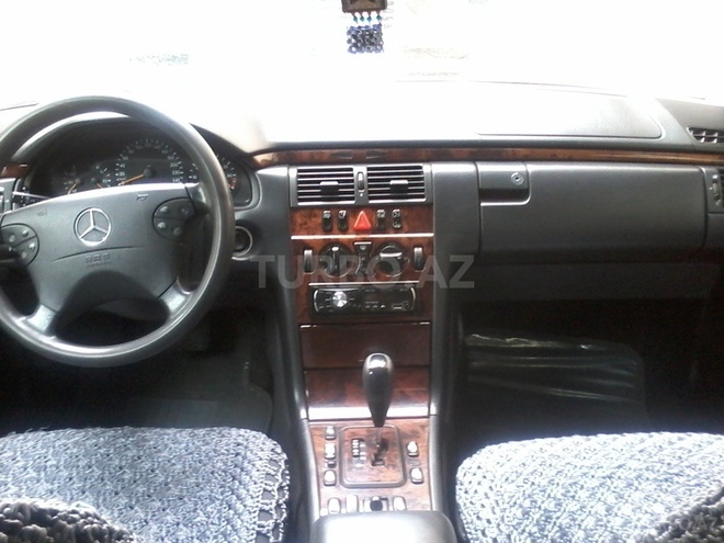 Mercedes E 240 2000, 232,500 km - 2.4 l - Bakı