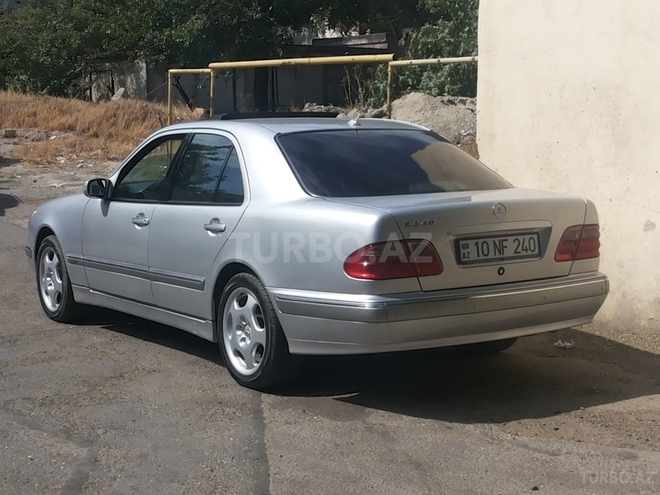 Mercedes E 240 2000, 232,500 km - 2.4 l - Bakı