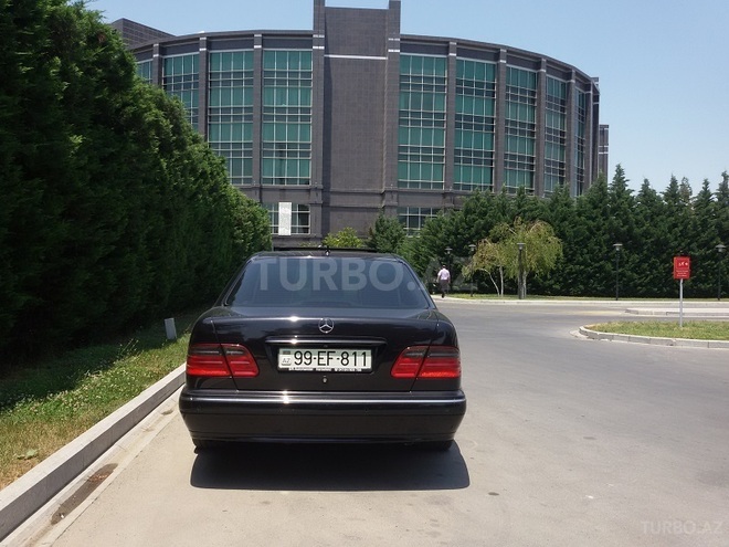 Mercedes E 320 2000, 229,000 km - 0.3 l - Bakı