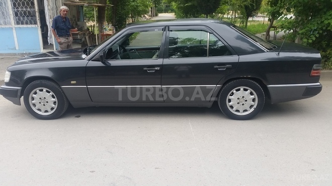 Mercedes E 250 1991, 250,000 km - 2.5 л - Bakı