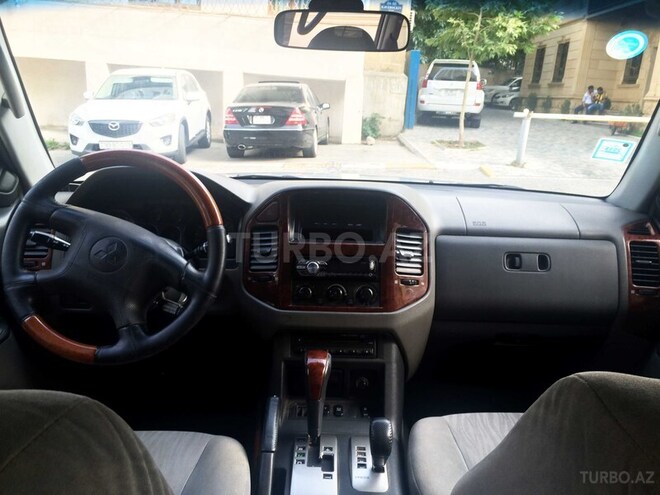 Mitsubishi Pajero 2003, 213,000 km - 3.0 л - Bakı