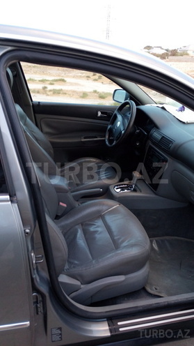Volkswagen Passat 2002, 175,000 km - 1.8 l - Bakı