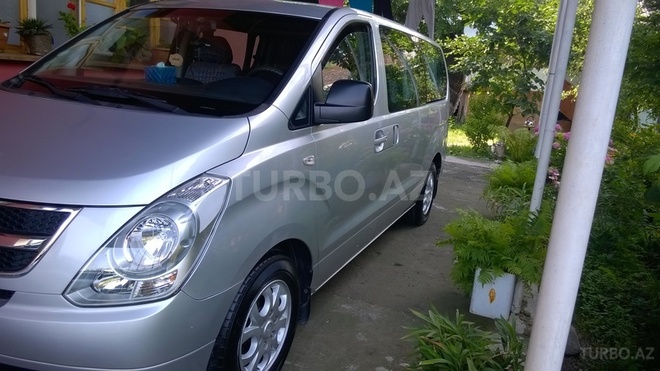 Hyundai H-1 2008, 180,000 km - 2.5 l - Bakı