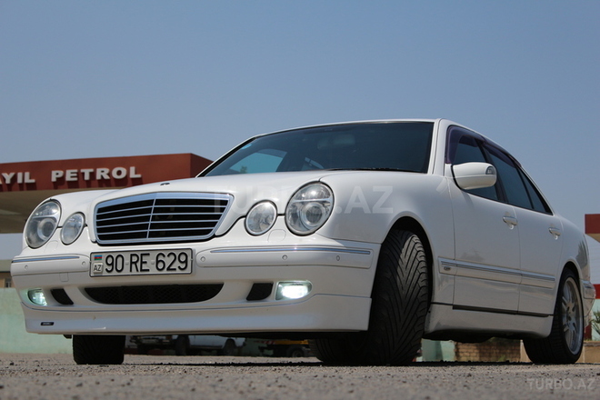 Mercedes E 320 2000, 217,000 km - 3.2 l - Bakı