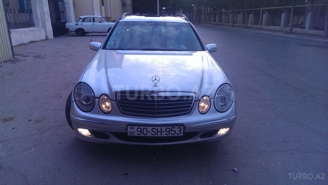 Mercedes E 220 2005, 240,000 km - 2.2 l - Bakı