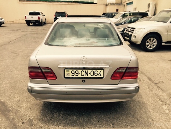 Mercedes  2001, 271,000 km - 2.2 l - Bakı