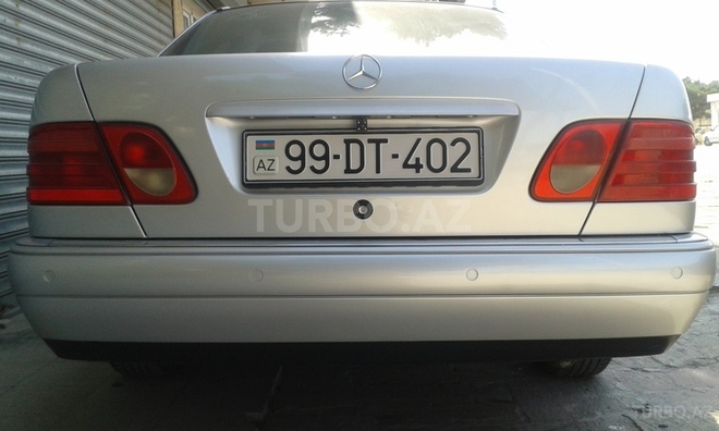Mercedes E 220 1998, 220,000 km - 2.2 л - Bakı