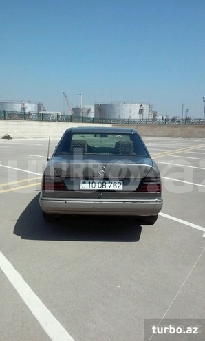 Mercedes E 250 1991, 365,000 km - 2.0 л - Bakı