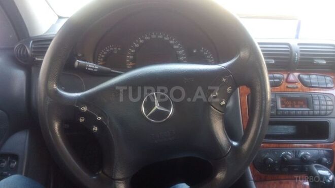 Mercedes C 240 2001, 240,000 km - 2.6 л - Bakı