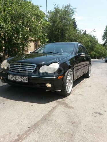 Mercedes C 240 2001, 240,000 km - 2.6 л - Bakı