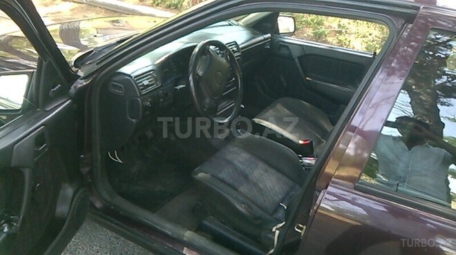Opel Vectra 1996, 300,000 km - 1.6 l - Bakı