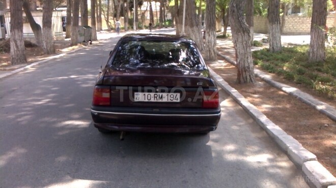Opel Vectra 1996, 300,000 km - 1.6 l - Bakı