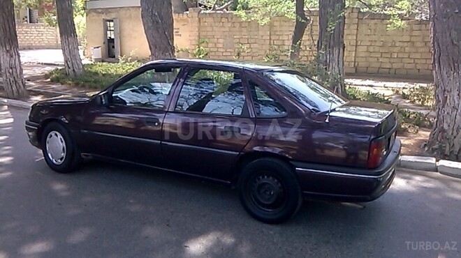 Opel Vectra 1996, 300,000 km - 1.6 l - Bakı