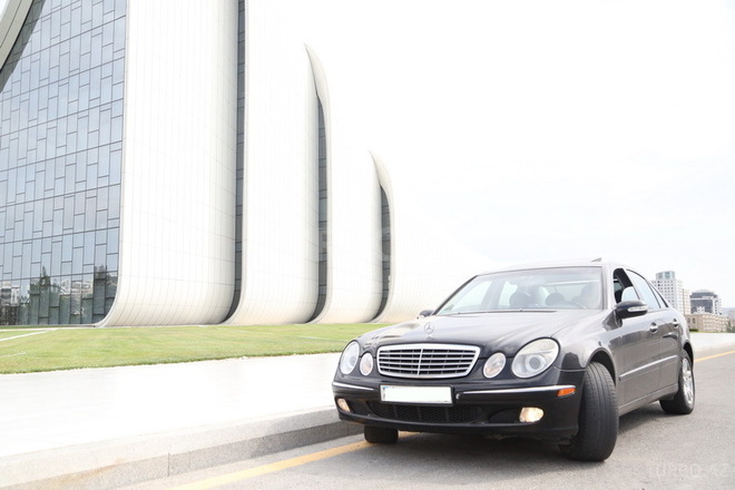 Mercedes E 320 2004, 250,000 km - 3.2 л - Bakı