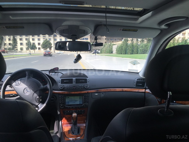 Mercedes E 320 2004, 250,000 km - 3.2 л - Bakı