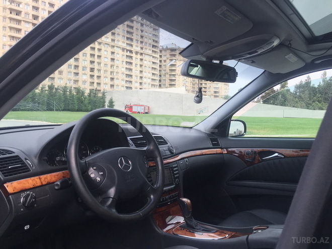 Mercedes E 320 2004, 250,000 km - 3.2 л - Bakı