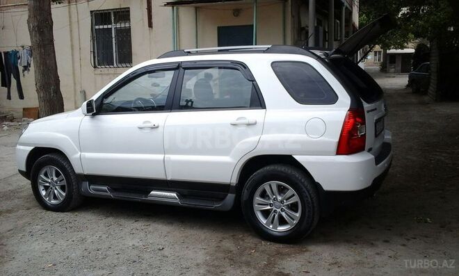 Kia Sportage 2008, 82,000 km - 2.0 l - Bakı