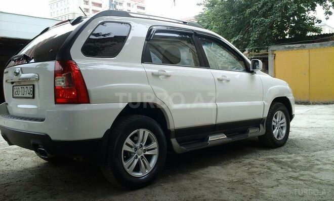 Kia Sportage 2008, 82,000 km - 2.0 l - Bakı
