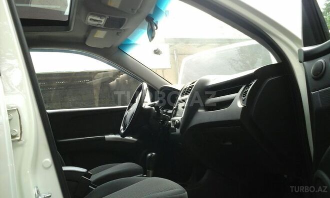 Kia Sportage 2008, 82,000 km - 2.0 l - Bakı
