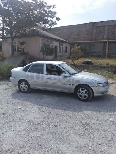 Opel Vectra 1997, 340,000 km - 1.8 l - Bakı