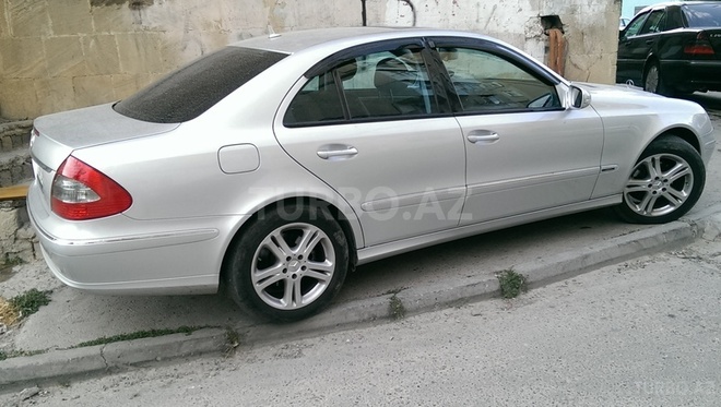 Mercedes E 280 2006, 134,800 km - 3.0 l - Bakı
