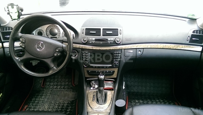 Mercedes E 280 2006, 134,800 km - 3.0 l - Bakı