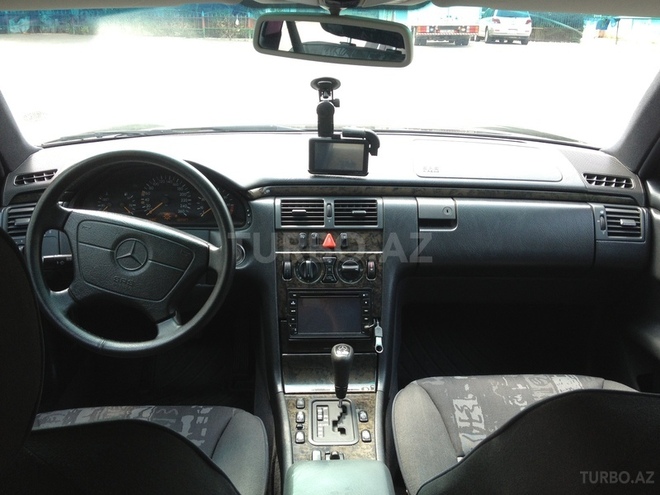 Mercedes E 280 1998, 204,000 km - 2.8 l - Bakı