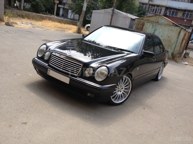 Mercedes E 280 1998, 204,000 km - 2.8 l - Bakı