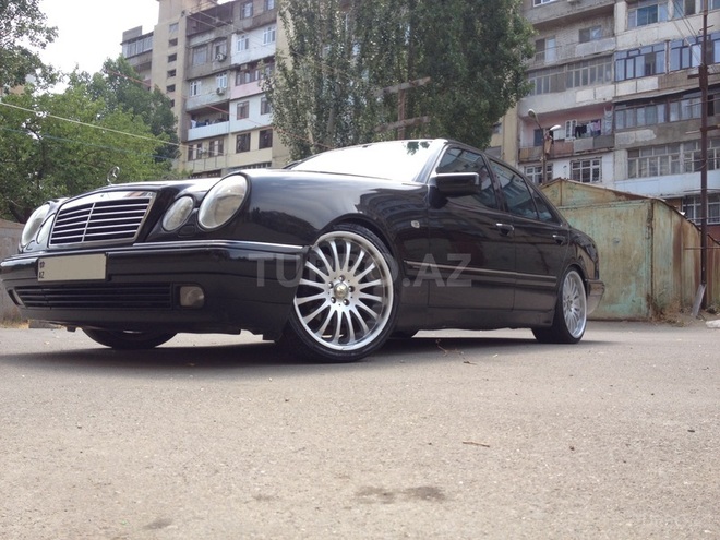 Mercedes E 280 1998, 204,000 km - 2.8 l - Bakı