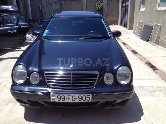 Mercedes E 200 2001, 158,000 km - 2.0 l - Bakı