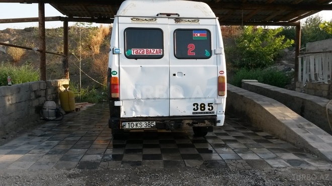 Mercedes 208 D 1991, 600,000 km - 2.3 l - Bakı