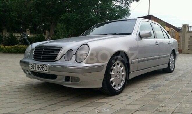 Mercedes E 240 2002, 202,000 km - 2.6 l - Bakı