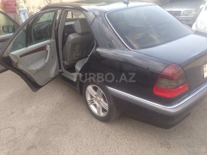 Mercedes C 230 2000, 150,000 km - 2.3 l - Bakı