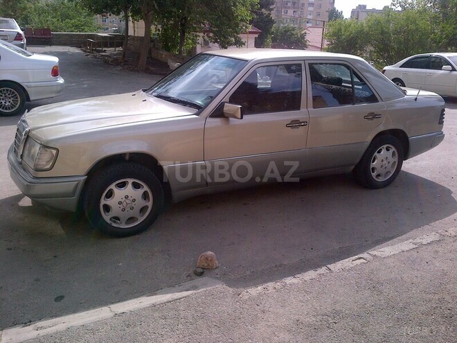 Mercedes E 200 1990, 327,000 km - 2.0 l - Bakı