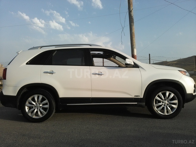 Kia Sorento 2011, 820,000 km - 2.4 л - Bakı