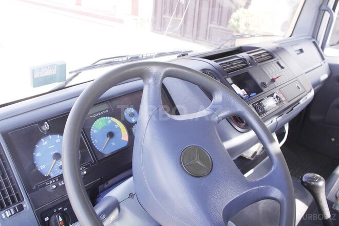 Mercedes Atego 815 1999, 300,000 km - 4.3 l - Bakı