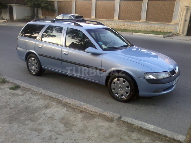 Opel Vectra 1996, 215,648 km - 1.8 л - Bakı