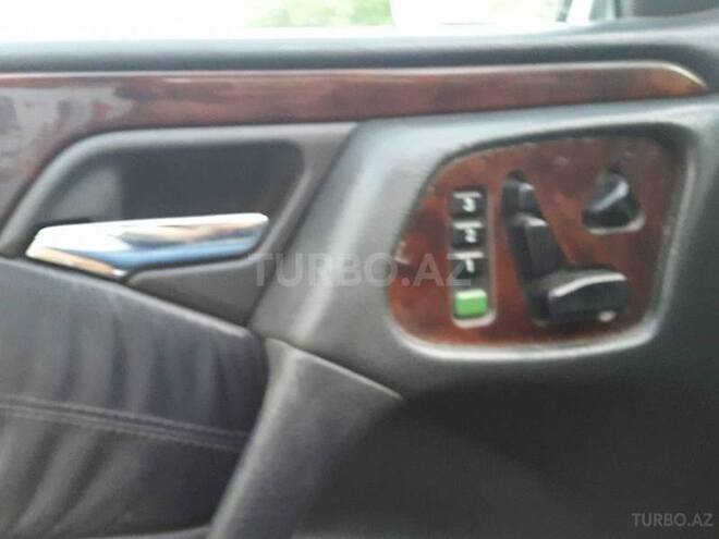 Mercedes E 280 1997, 200,000 km - 2.8 л - Bakı