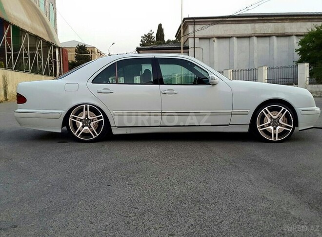 Mercedes E 280 1997, 200,000 km - 2.8 л - Bakı