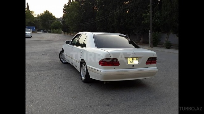Mercedes E 280 1997, 200,000 km - 2.8 л - Bakı