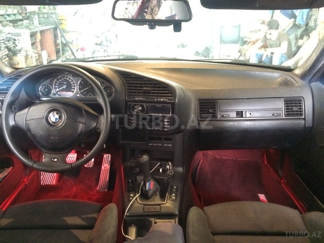BMW 320 1998, 280,000 km - 2.0 l - Bakı