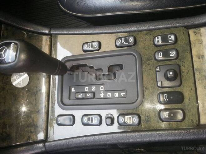 Mercedes E 200 1997, 220,000 km - 2.0 l - Bakı