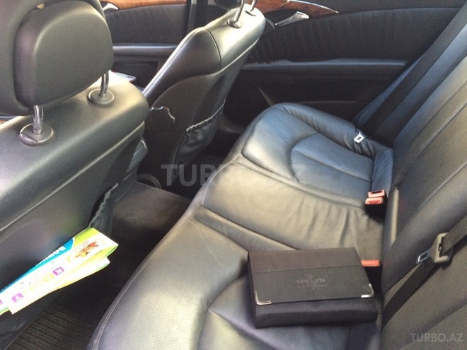 Mercedes E 240 2002, 148,000 km - 2.6 l - Bakı