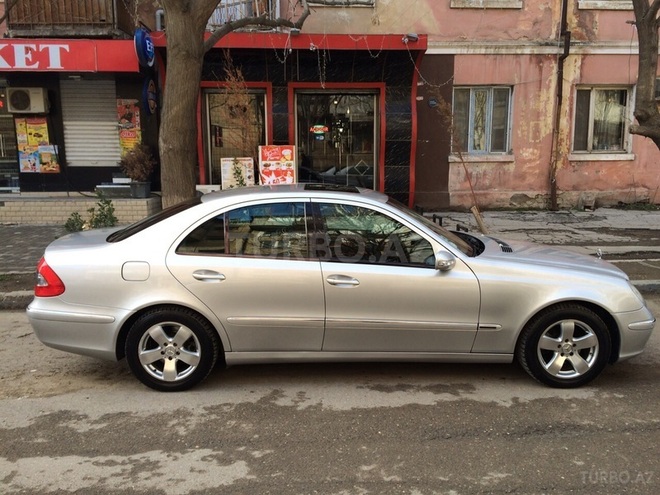 Mercedes E 240 2002, 148,000 km - 2.6 l - Bakı
