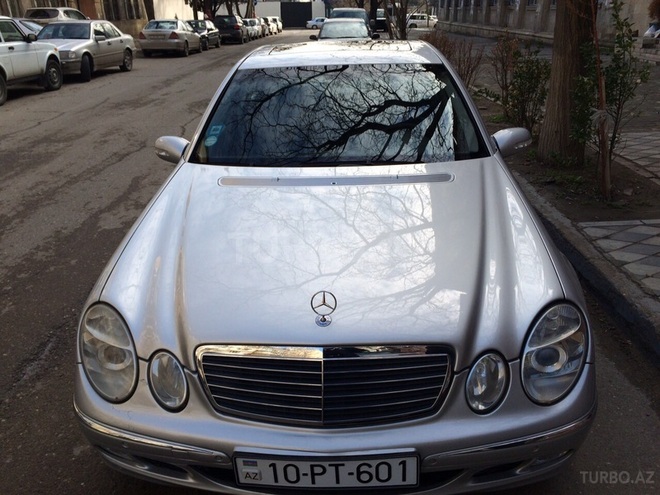 Mercedes E 240 2002, 148,000 km - 2.6 l - Bakı